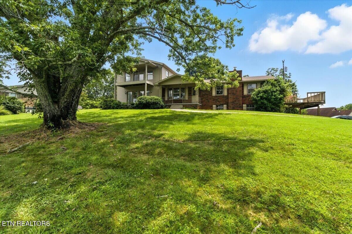 Property Photo: 154 Stonehenge St TN 37752