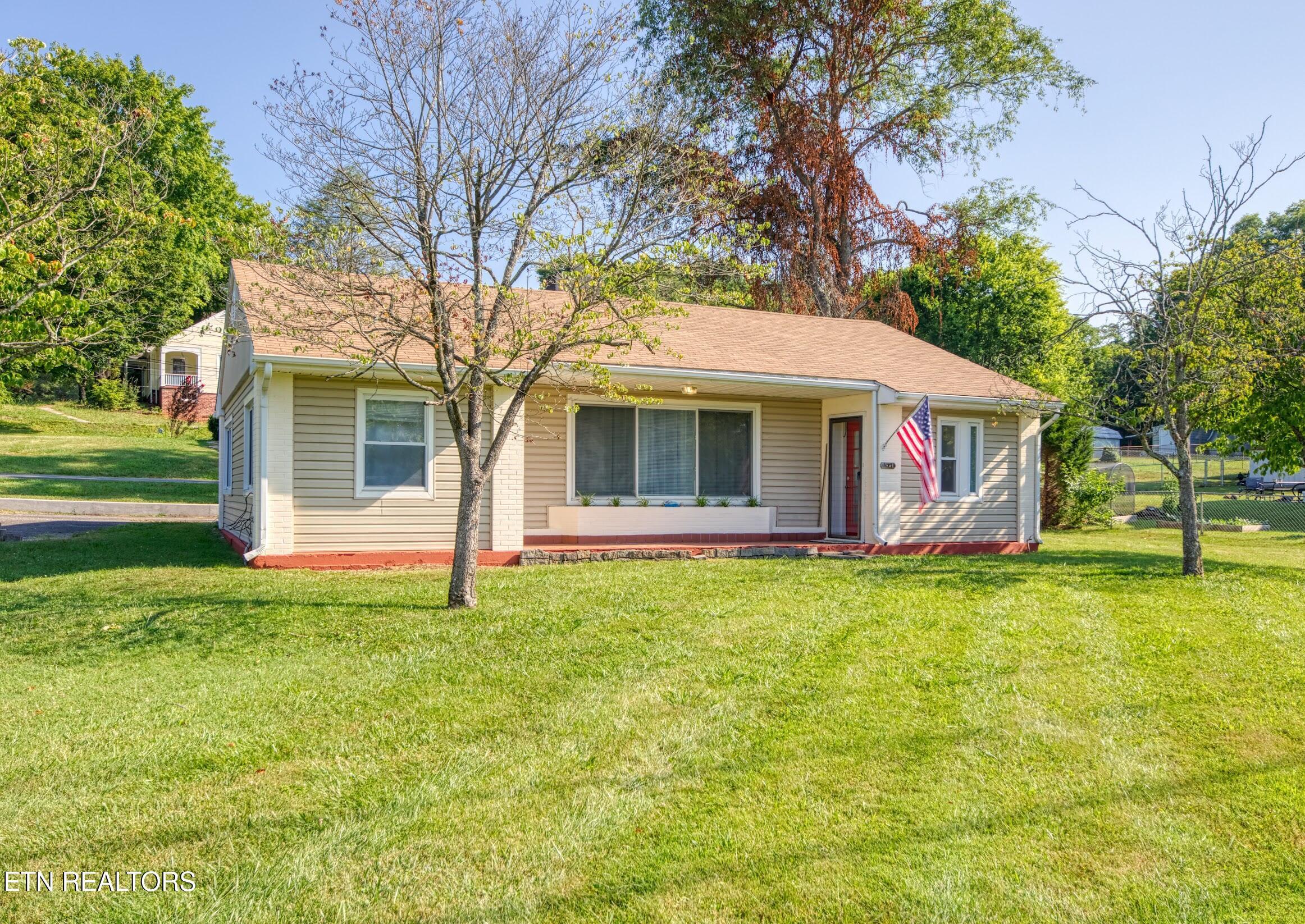 Property Photo: 1901 Fair Drive TN 37918