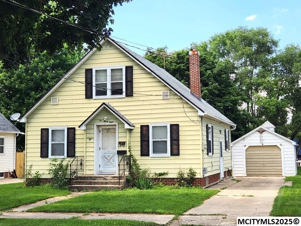 Property Photo:  538 12th SE  IA 50401 