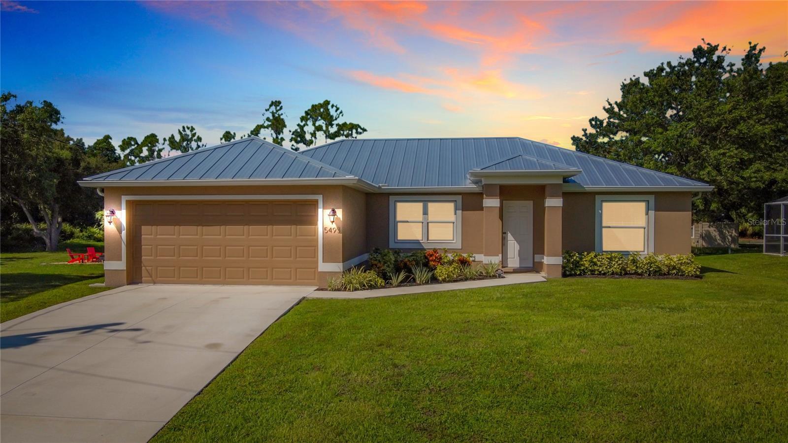 Property Photo: 5493 Jody Avenue FL 34288