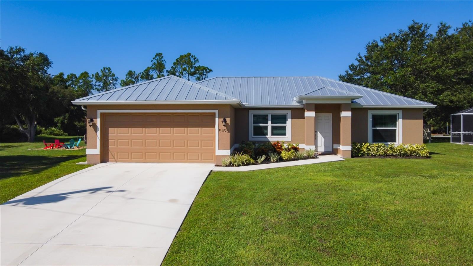 Property Photo: 5493 Jody Avenue FL 34288