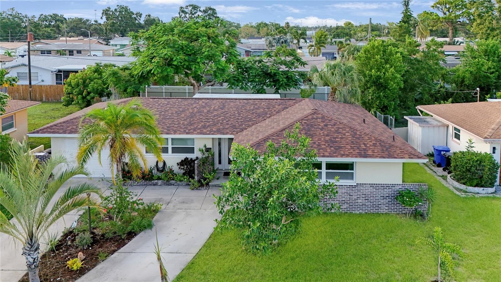 Property Photo: 1401 63rd Avenue S FL 33705