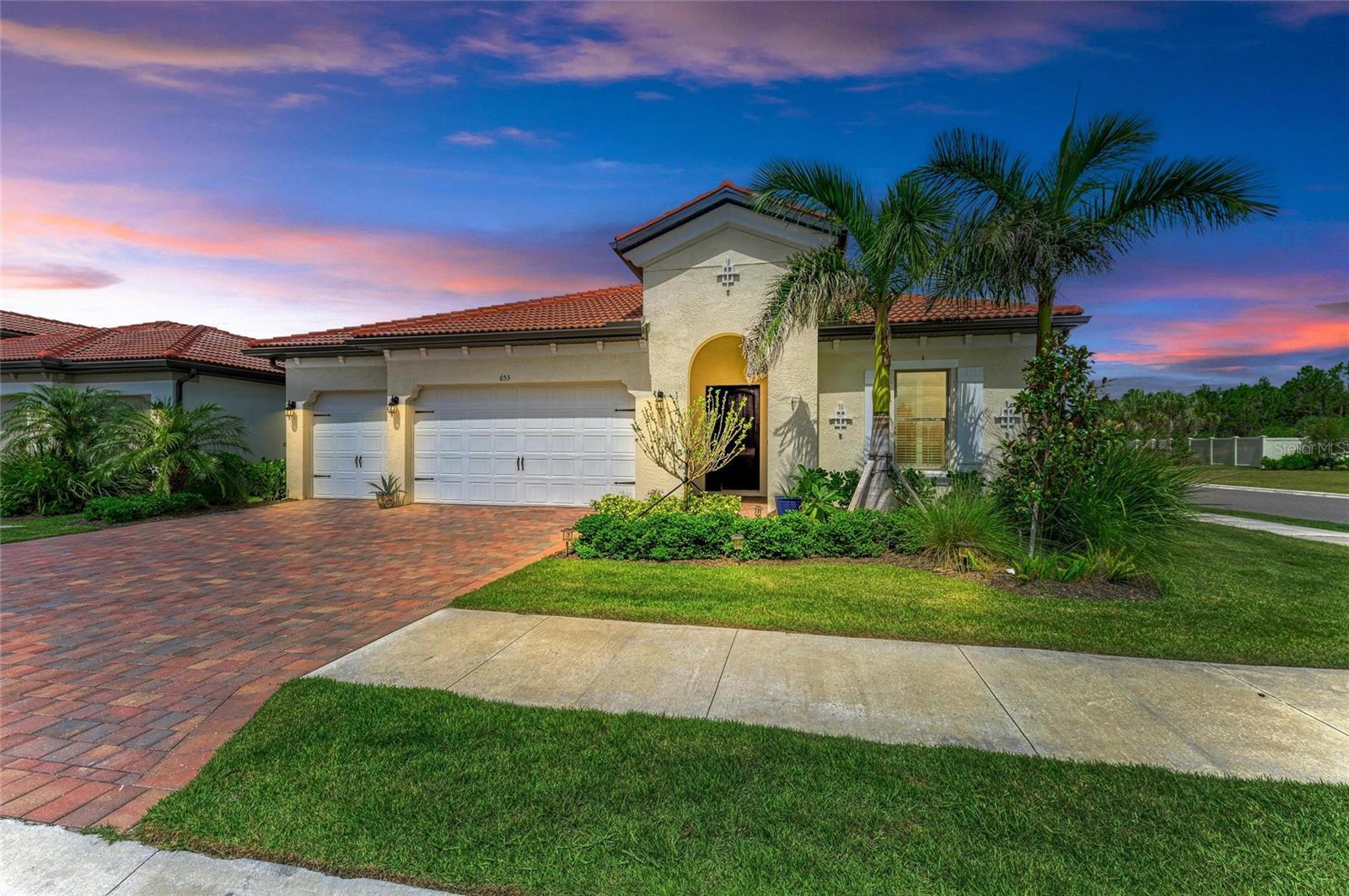Property Photo: 653 Maraviya Boulevard FL 34275