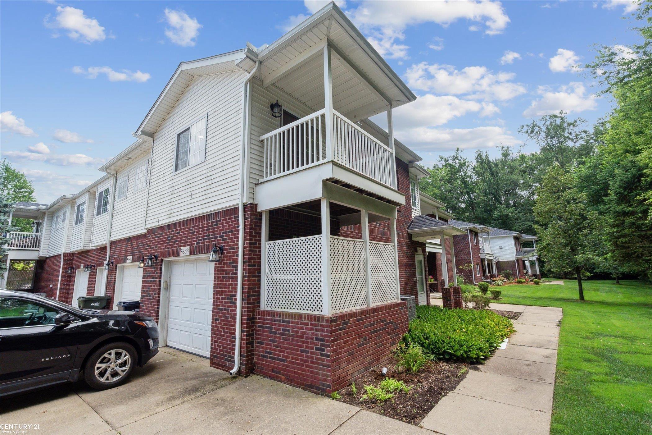 Property Photo: 5283 Twin Oaks Drive MI 48314