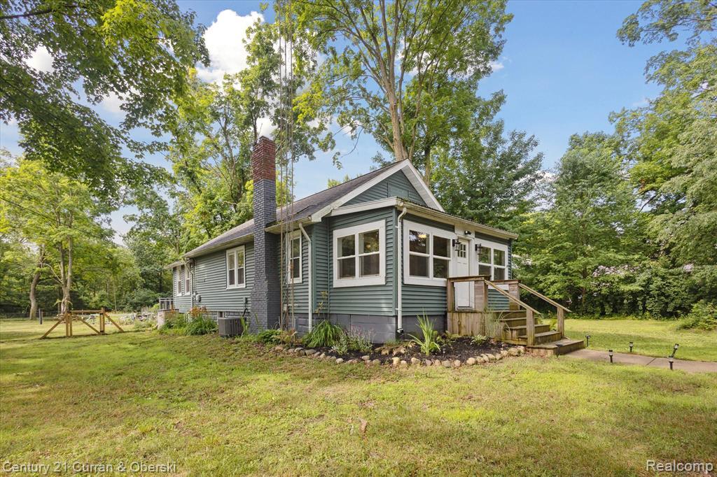 Property Photo:  7840 Forest Beach Road  MI 49098 9324 