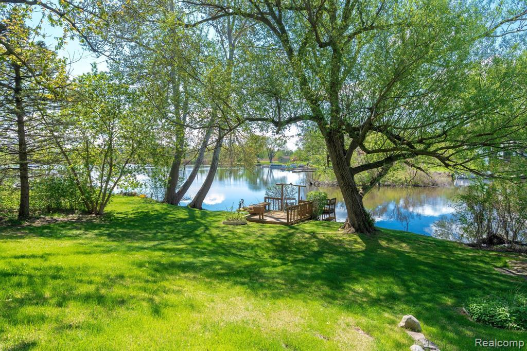 Property Photo: 5721 Corunna Avenue MI 48346 3405