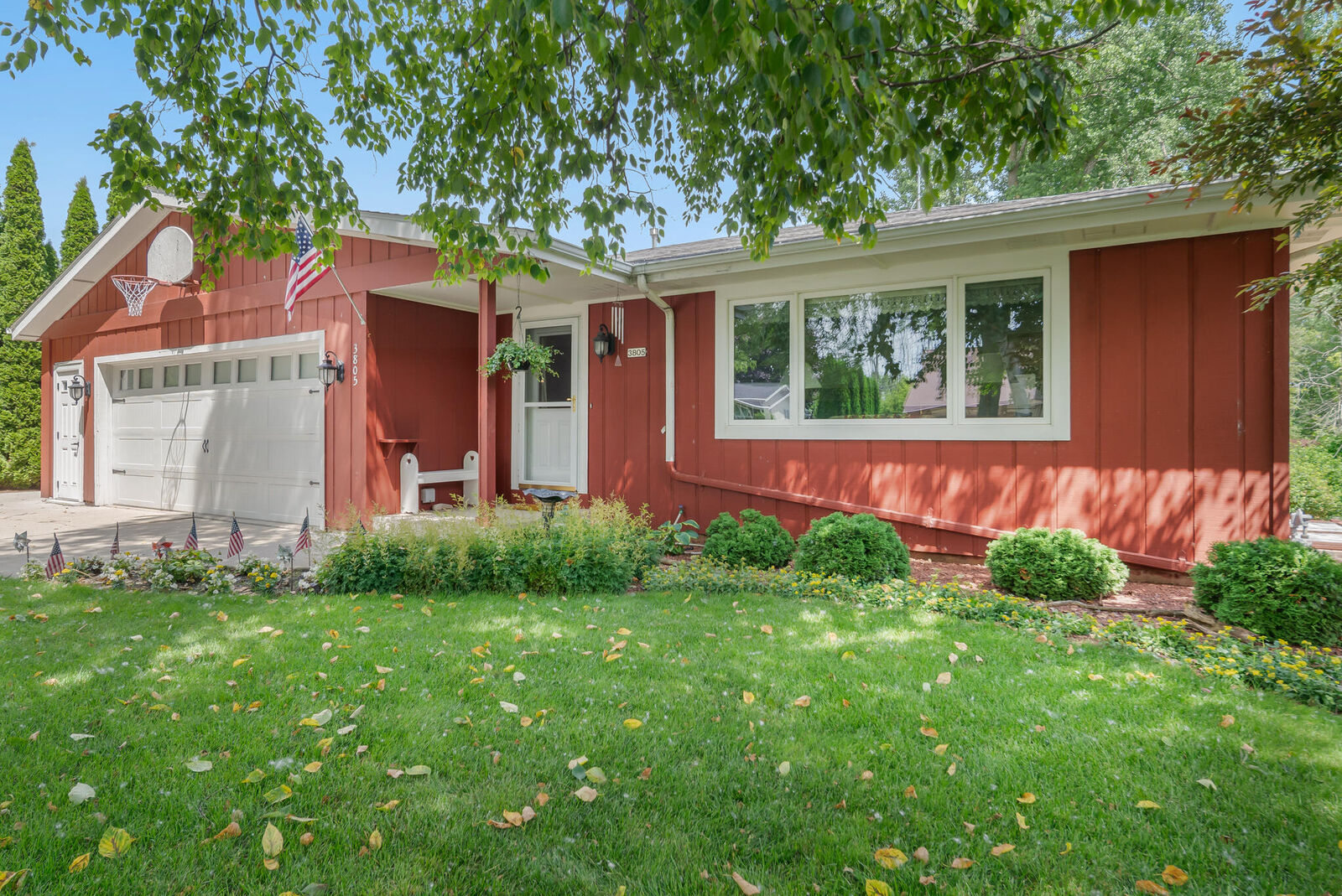 Property Photo:  3805 High Cliff Ct  WI 53083 