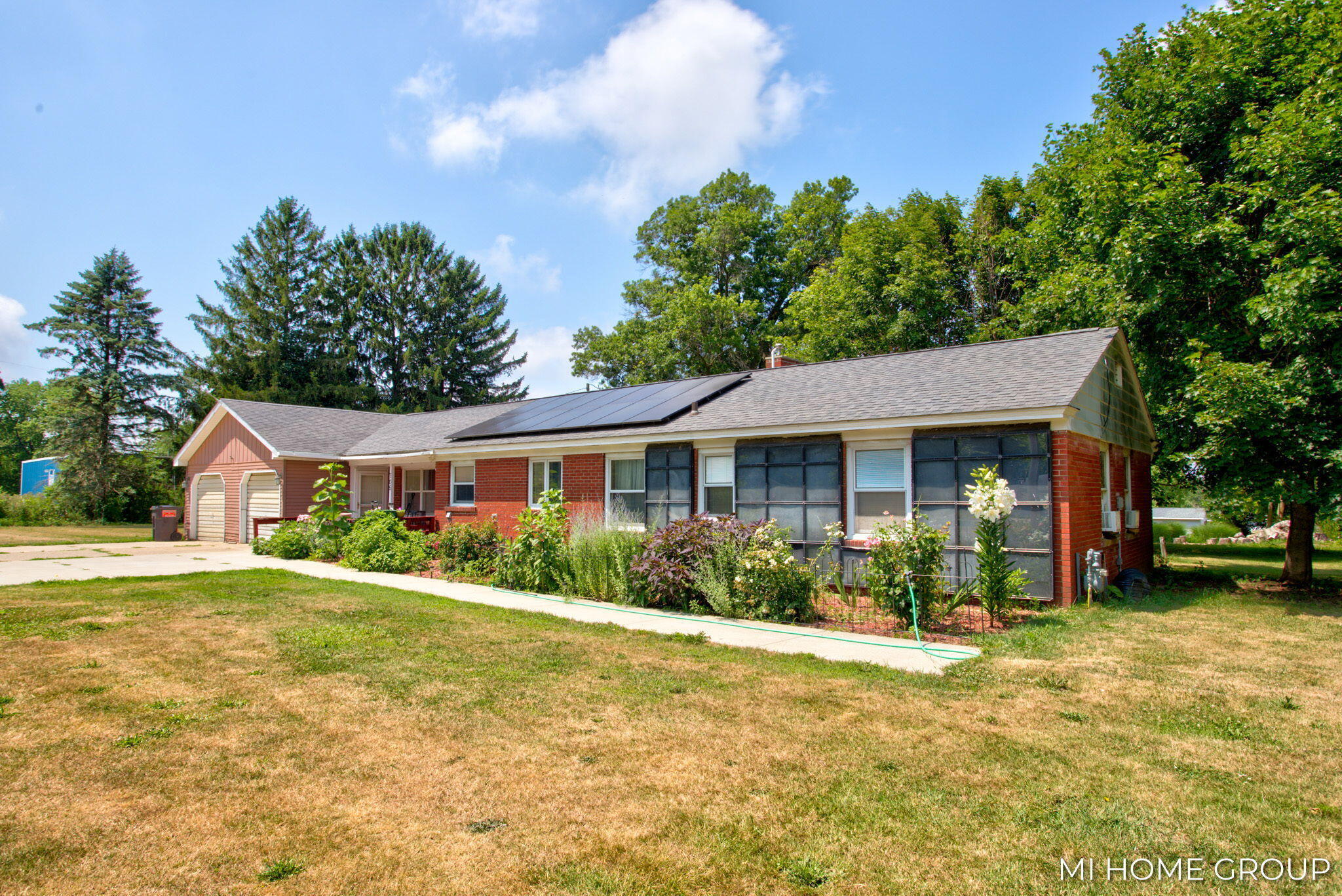 Property Photo: 705 E Main Street MI 49408