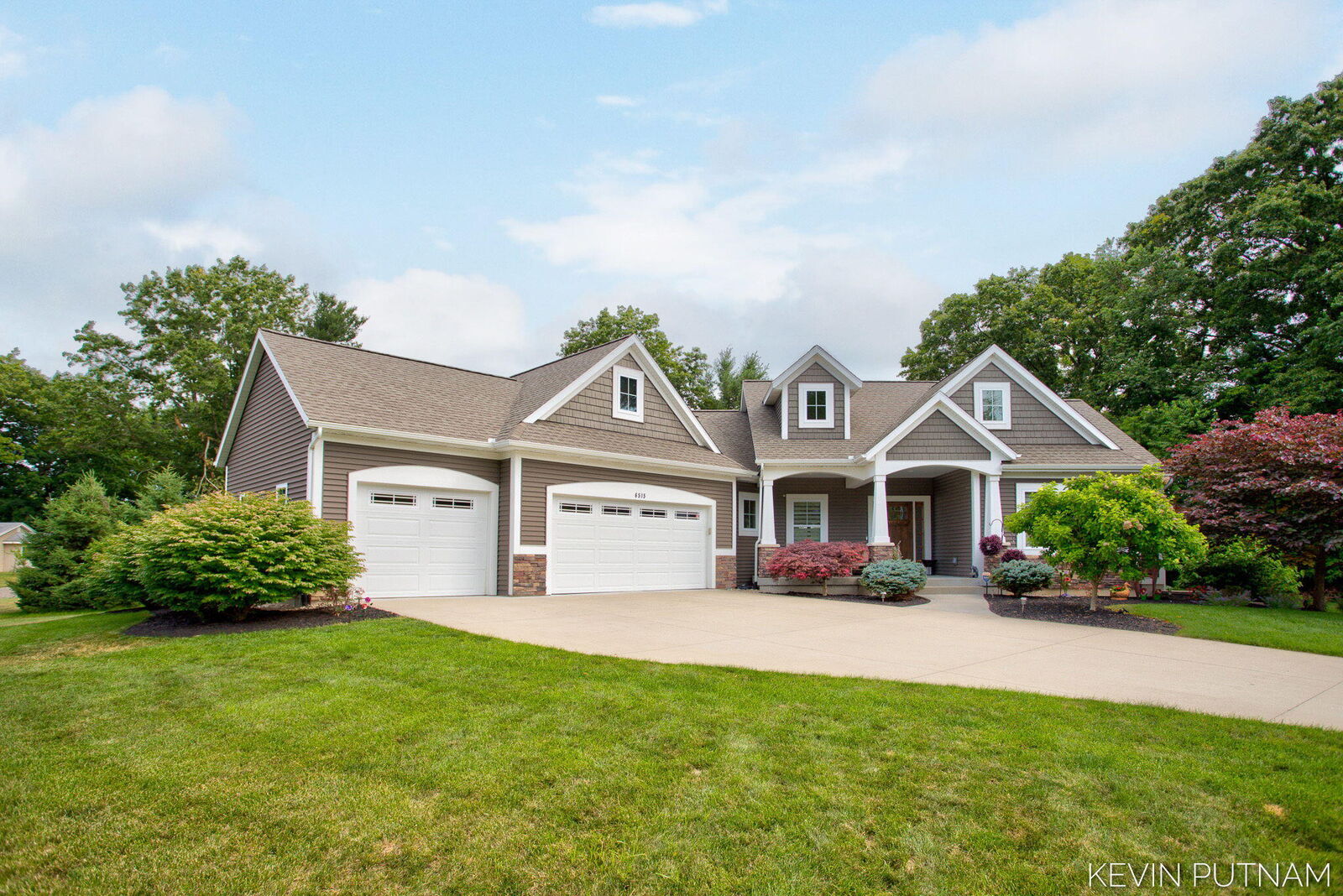 Property Photo:  6515 134th Ave Avenue  MI 49453 
