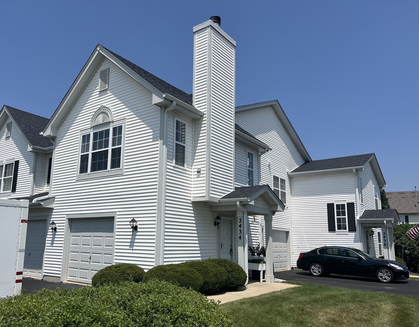 Property Photo: 2434 Dickens Drive 2434 IL 60503