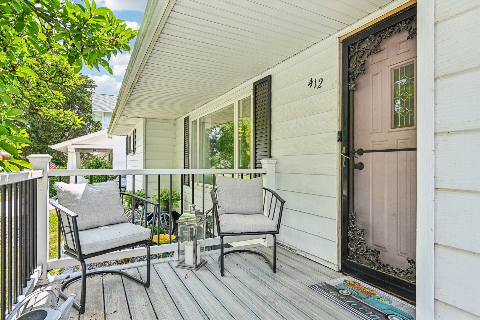 Property Photo: 412 E South Street IL 60468
