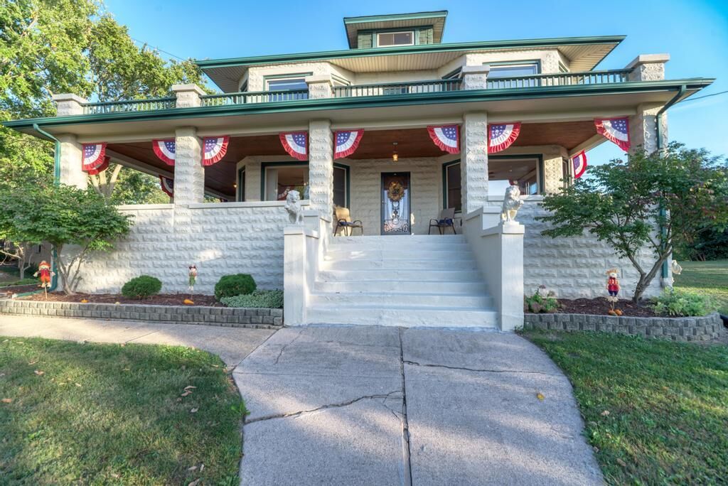 Property Photo: 8611 Archer Avenue IL 60480