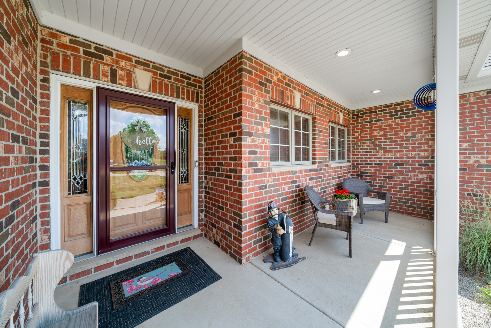 Property Photo:  990 Fox Trail Lane  IL 60552 