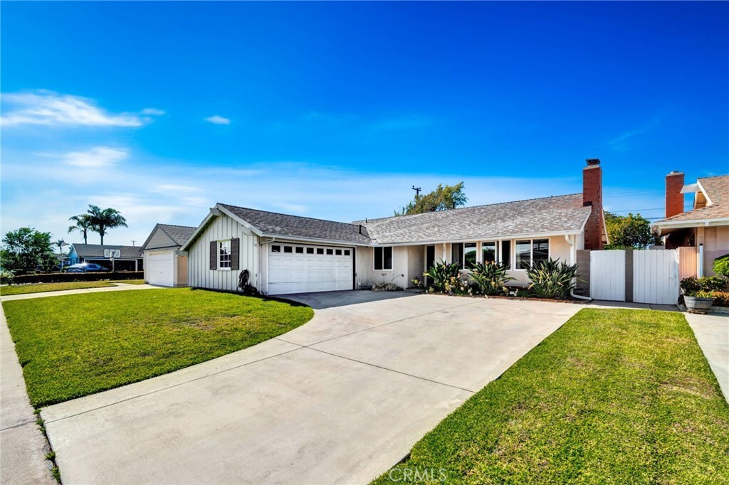 Property Photo: 5851 Pinon Drive CA 92649