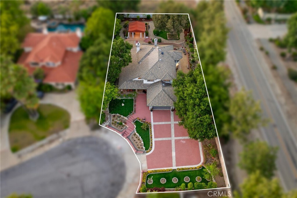 Property Photo: 981 Deep Springs Drive CA 91711