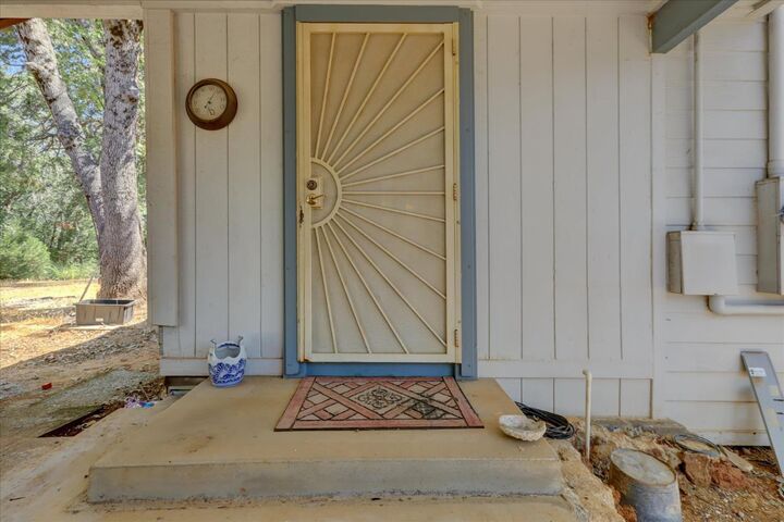 Property Photo: 11026 Beauview Road CA 95945