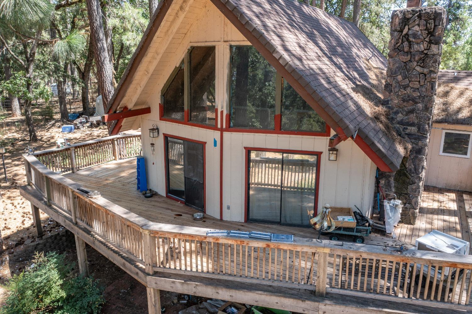 Property Photo:  4450 Edgewater Drive  CA 95635 