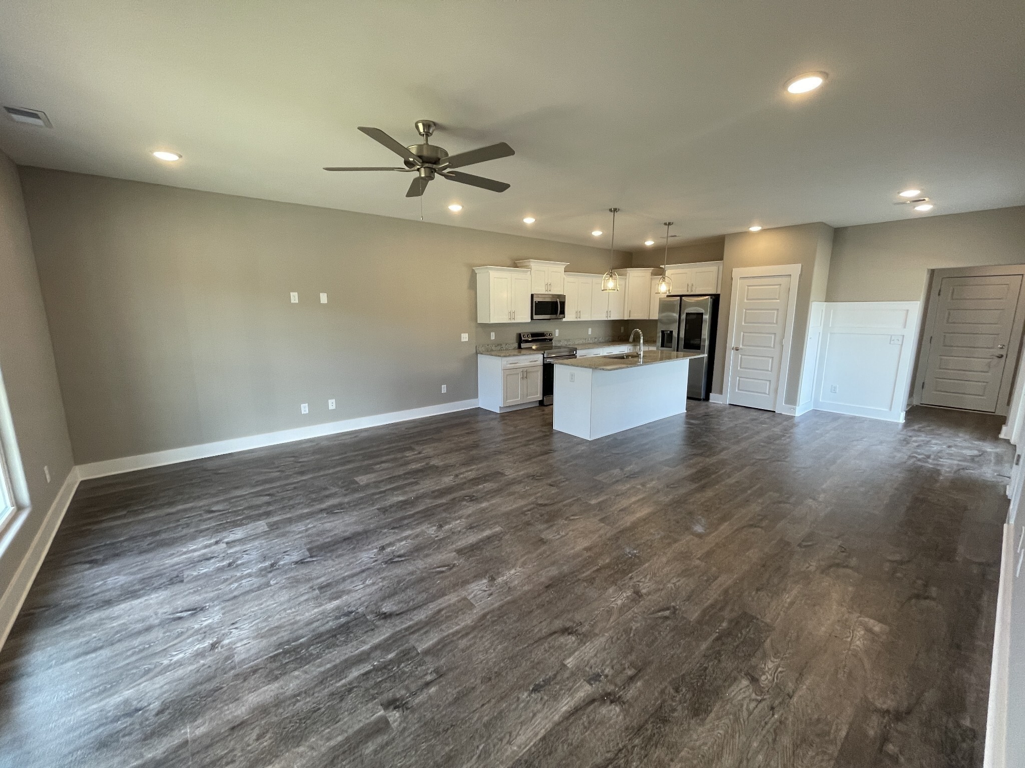 Property Photo:  2172 Barringer Ln  TN 37128 