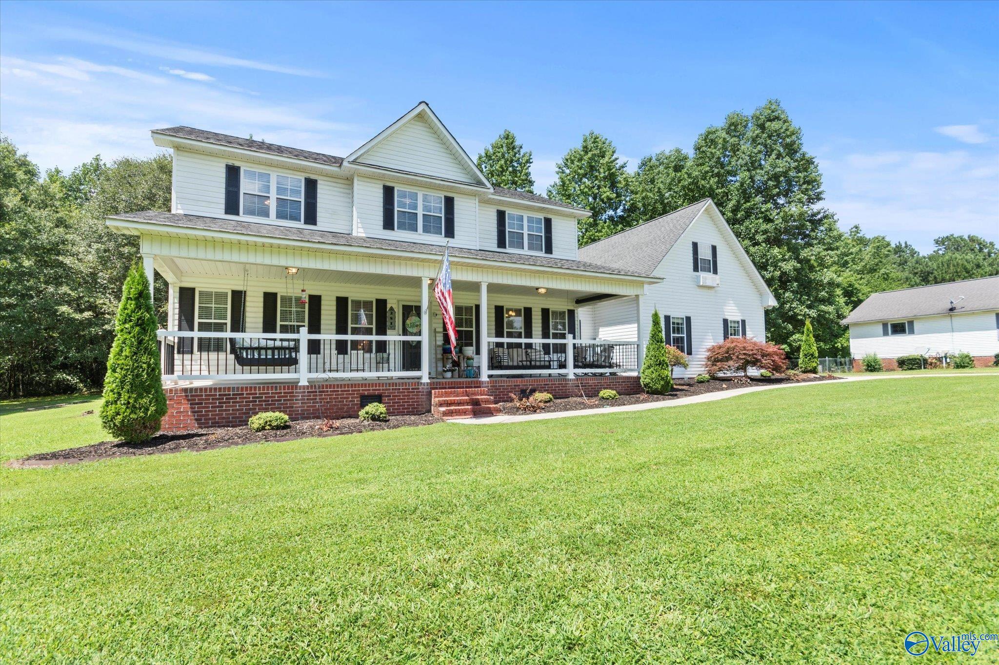 281 Garden Gate Circle  Crossville AL 35962 photo