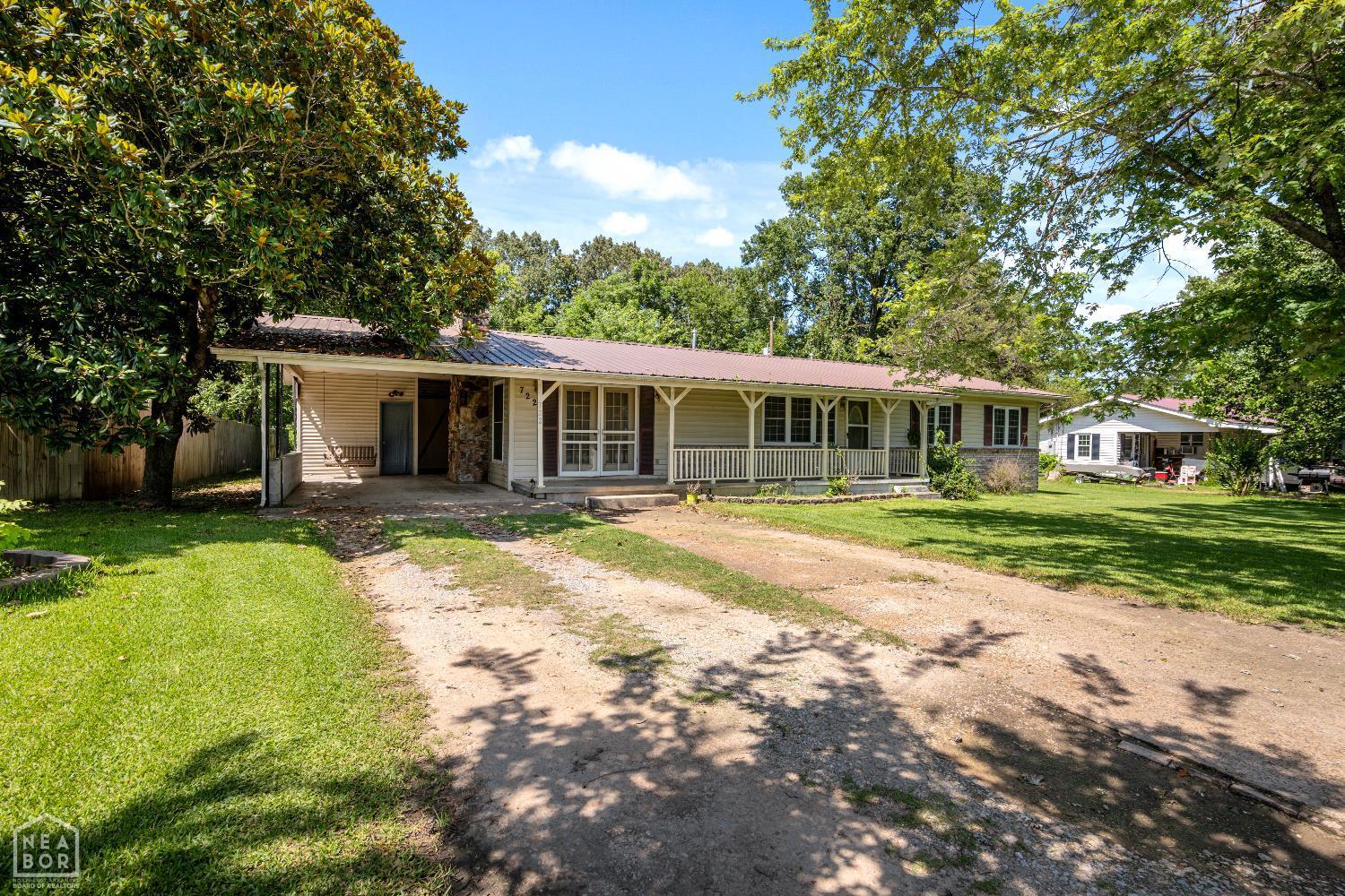 Property Photo:  722 Circle Drive  AR 72521 