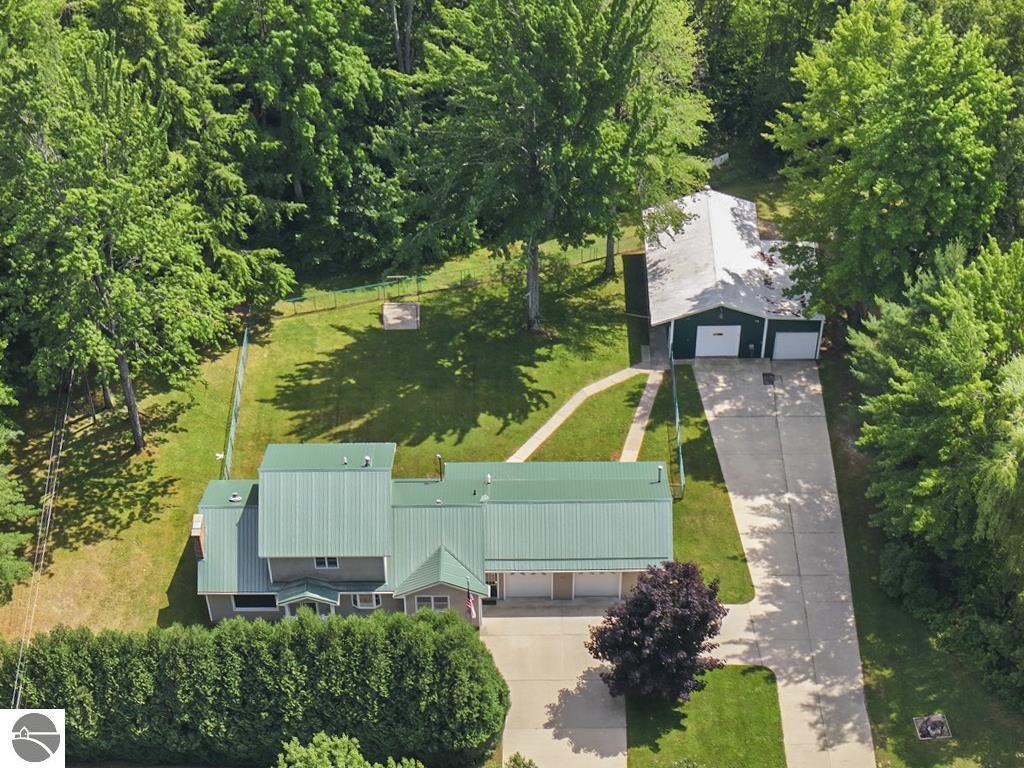 Property Photo:  2007 S Lake Mitchell Drive  MI 49601 