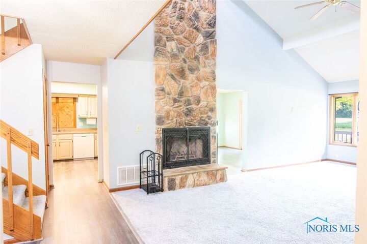 Property Photo:  222 Lakeview Drive  OH 43506