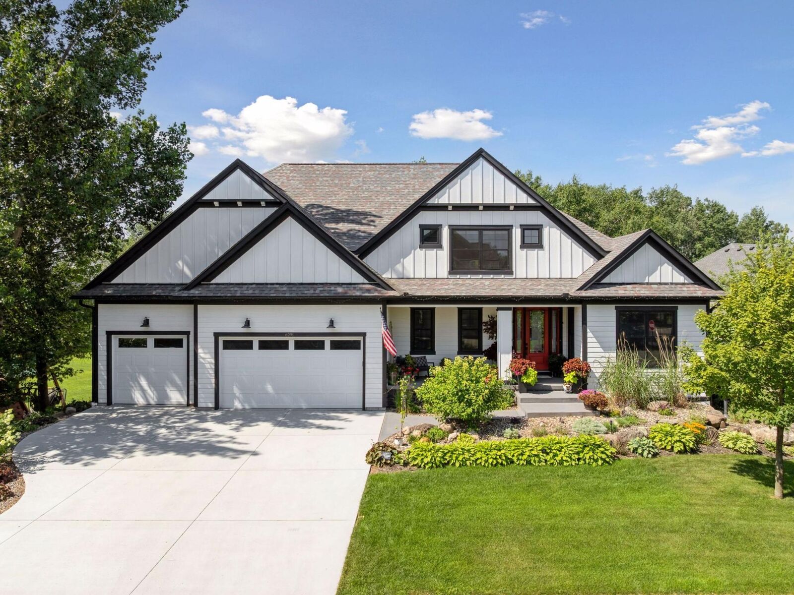 Property Photo:  6291 Red Fox Road  MN 55014 
