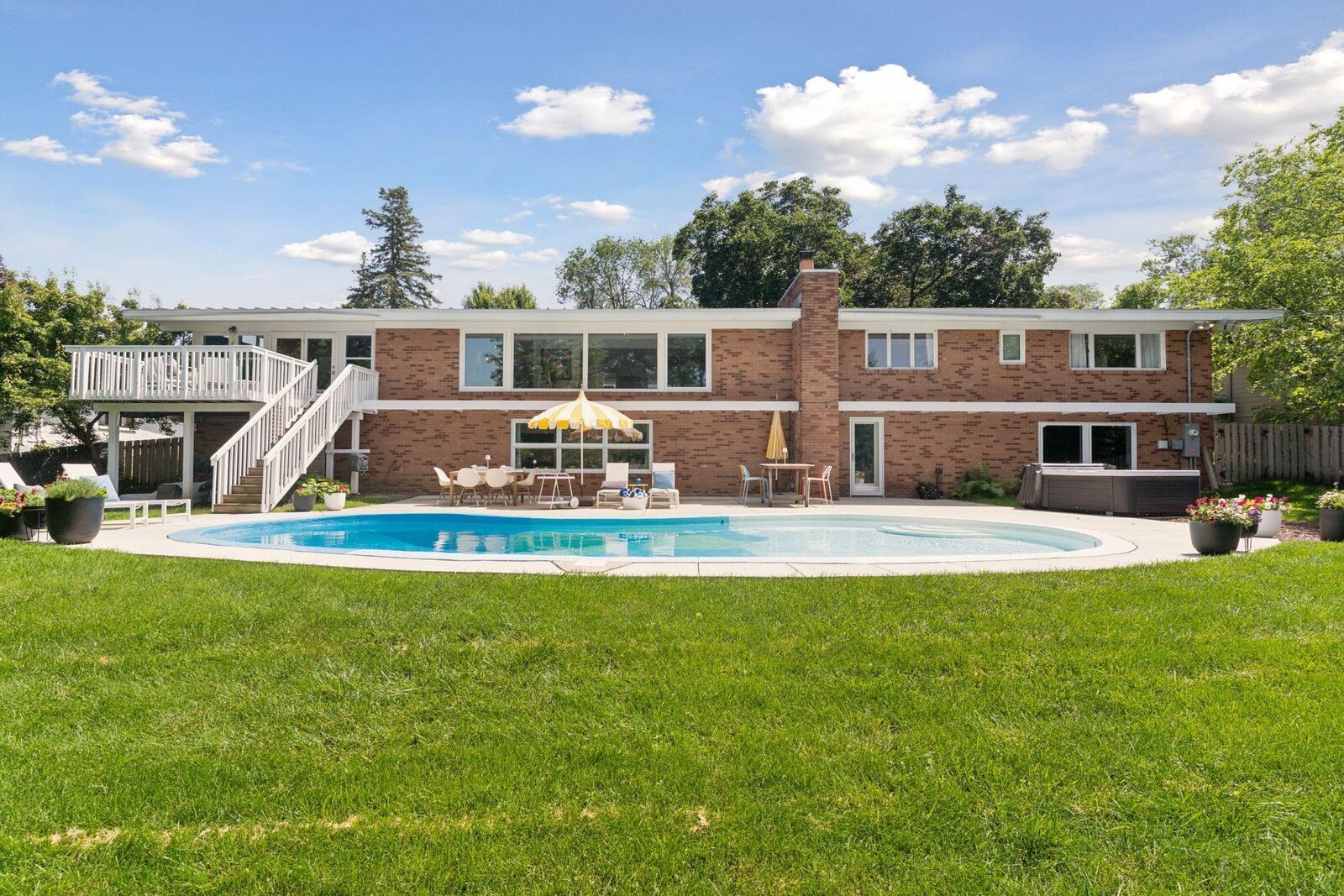 Property Photo:  5504 Merritt Circle  MN 55436 