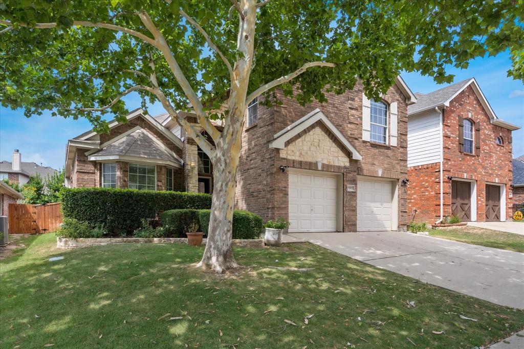 Property Photo: 9105 Hawley Drive TX 76244