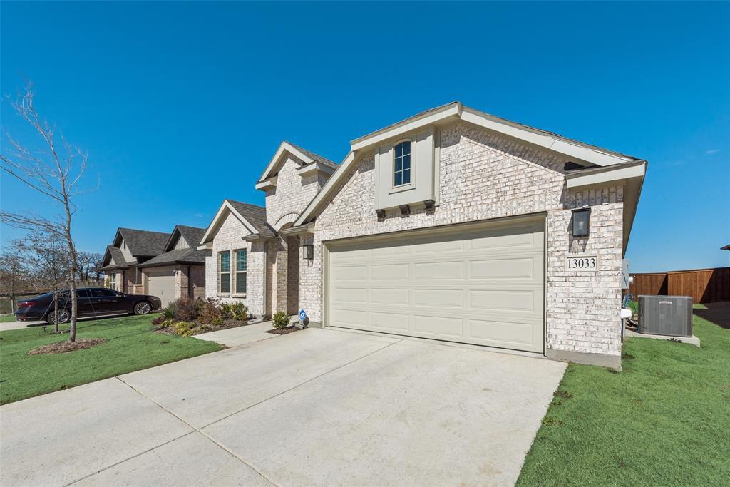 Property Photo: 13033 Mizell Lane TX 76227