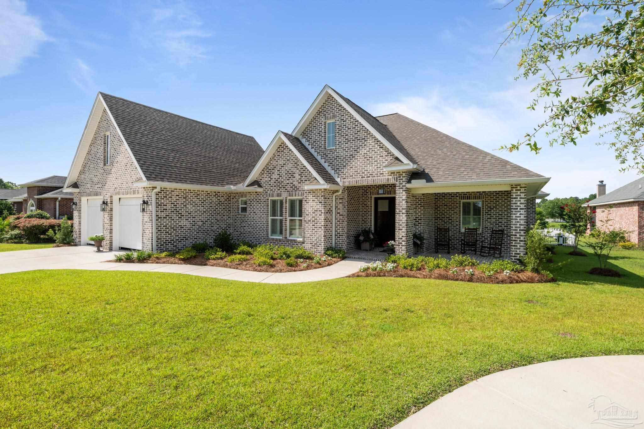 Property Photo: 5764 Highland Lake Dr FL 32583