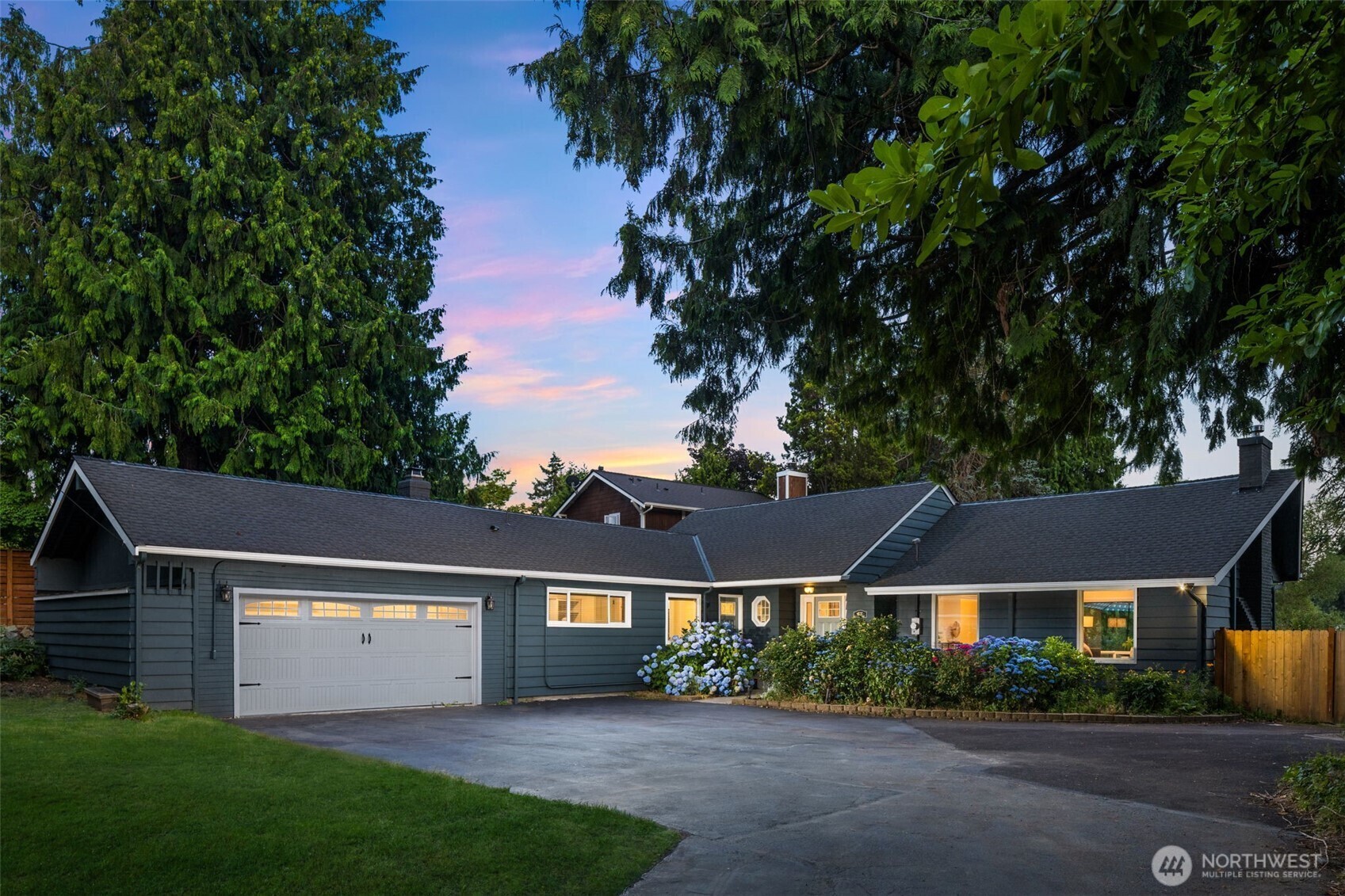 2137 N 128th Street  Seattle WA 98133 photo