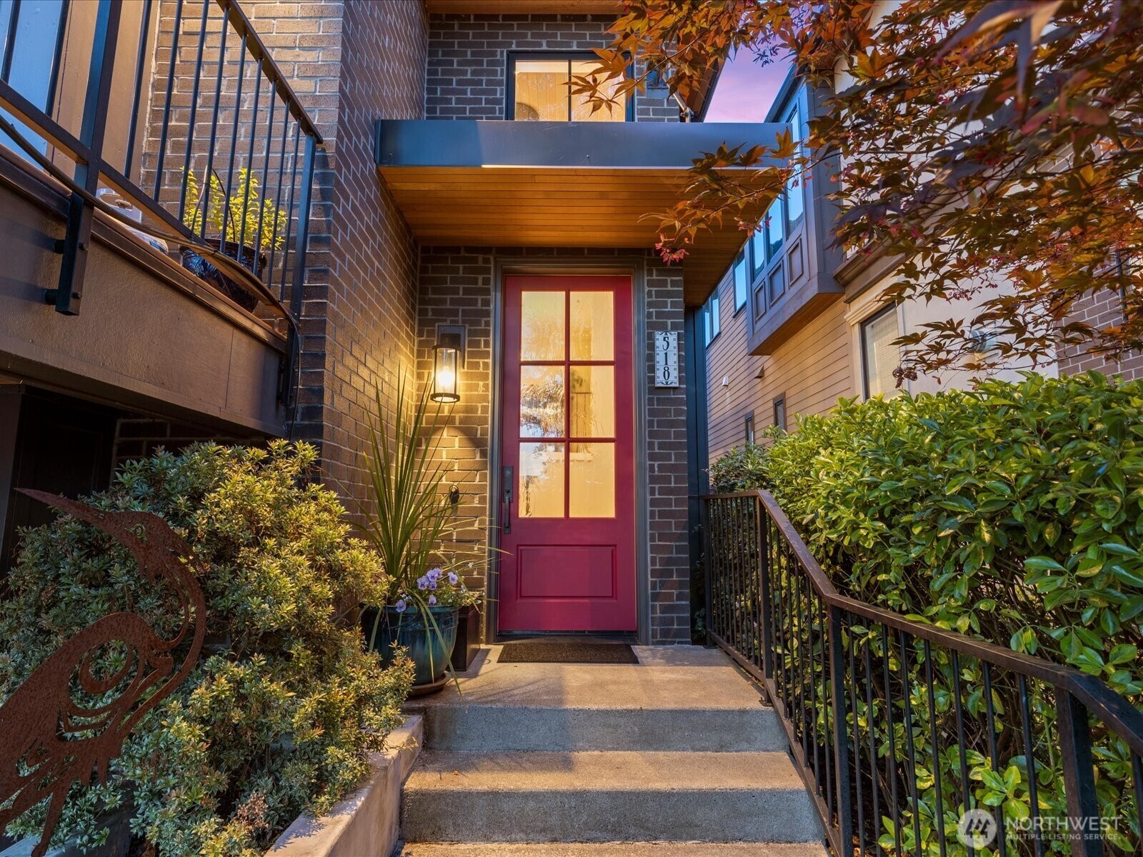 Property Photo: 518 Market Street WA 98033