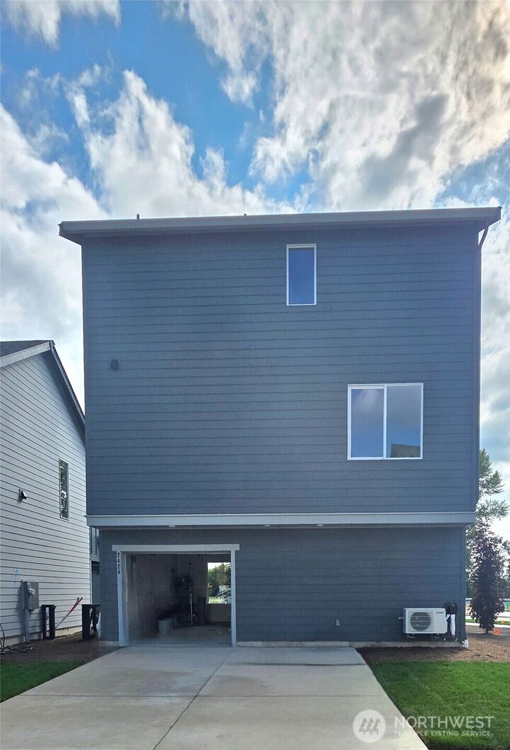 Property Photo:  2424  159th Place NE  WA 98271 