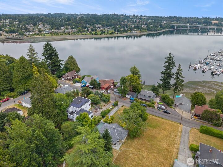 Property Photo: 1953 Taft Avenue WA 98312