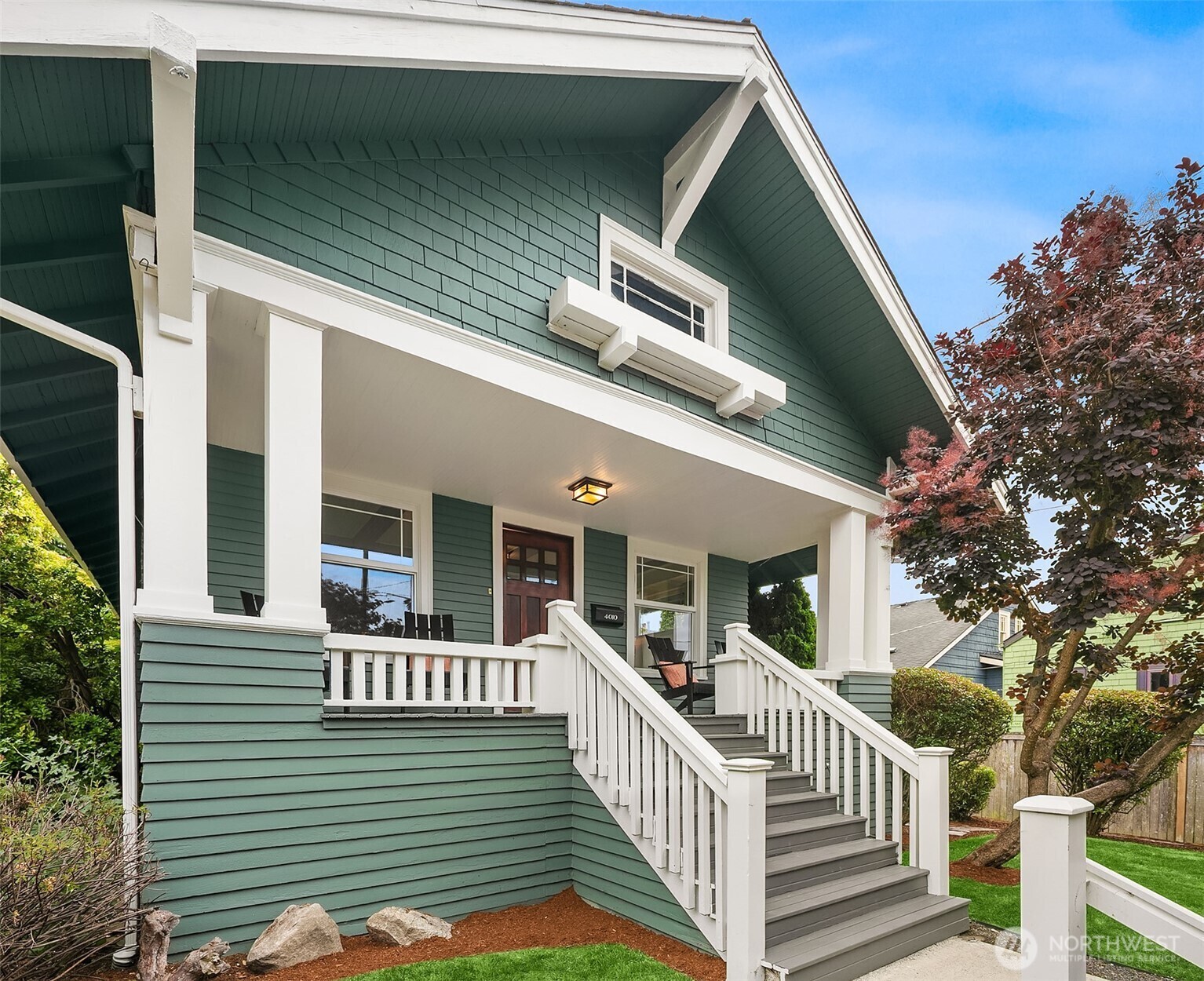 Property Photo:  4010  Interlake Avenue N  WA 98103 