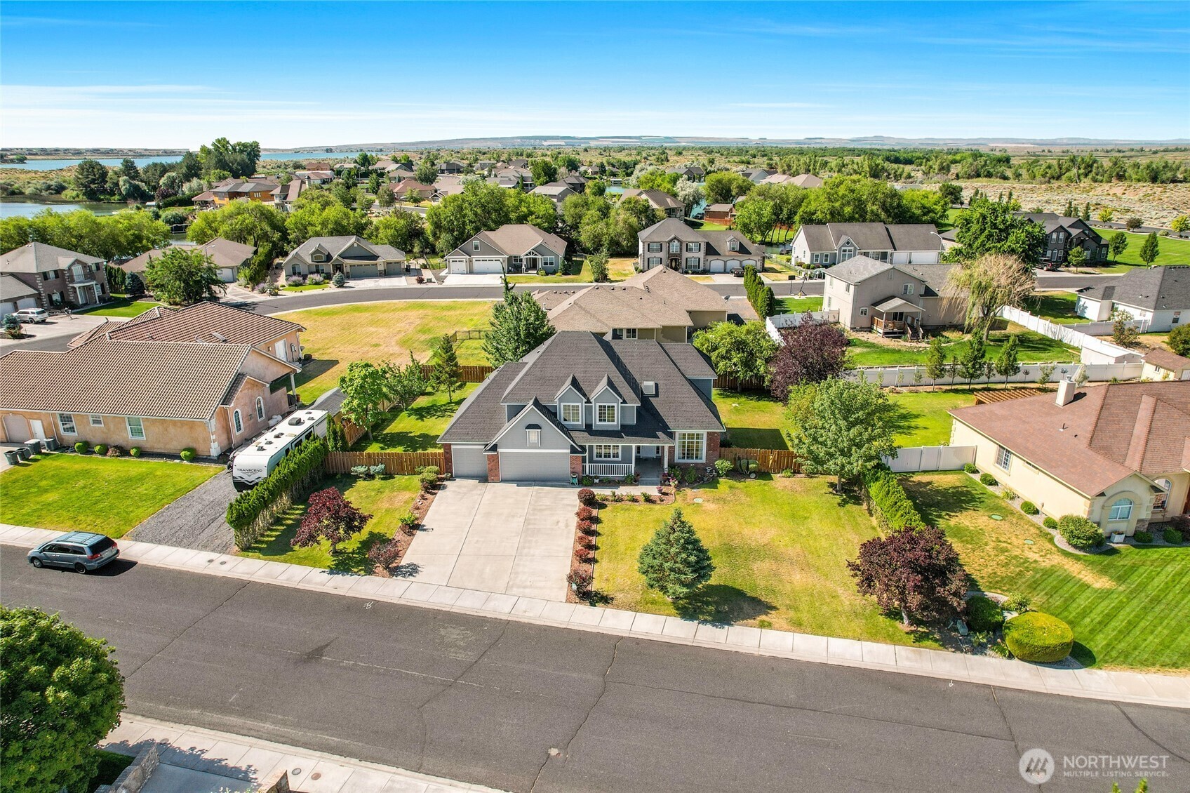 Property Photo:  609 S Lupine Drive  WA 98837 