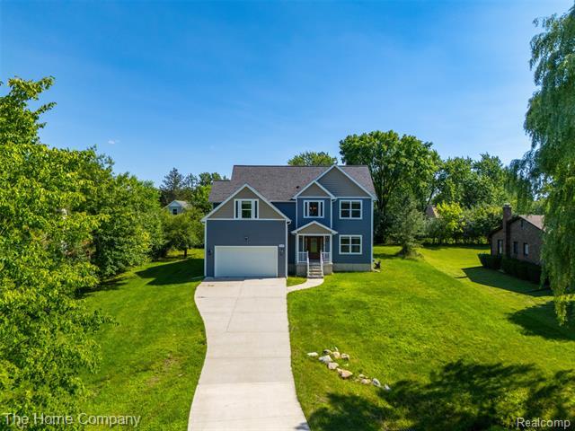 29597 Edgehill Avenue  Farmington MI 48336 photo