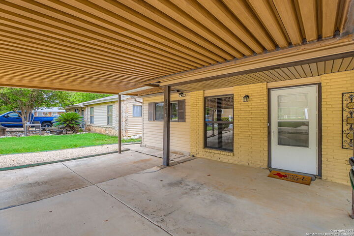 Property Photo:  11718 Casa Pinto  TX 78233 
