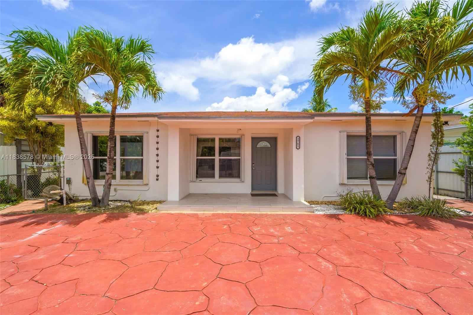2761 SW 33rd Ct  Miami FL 33133 photo