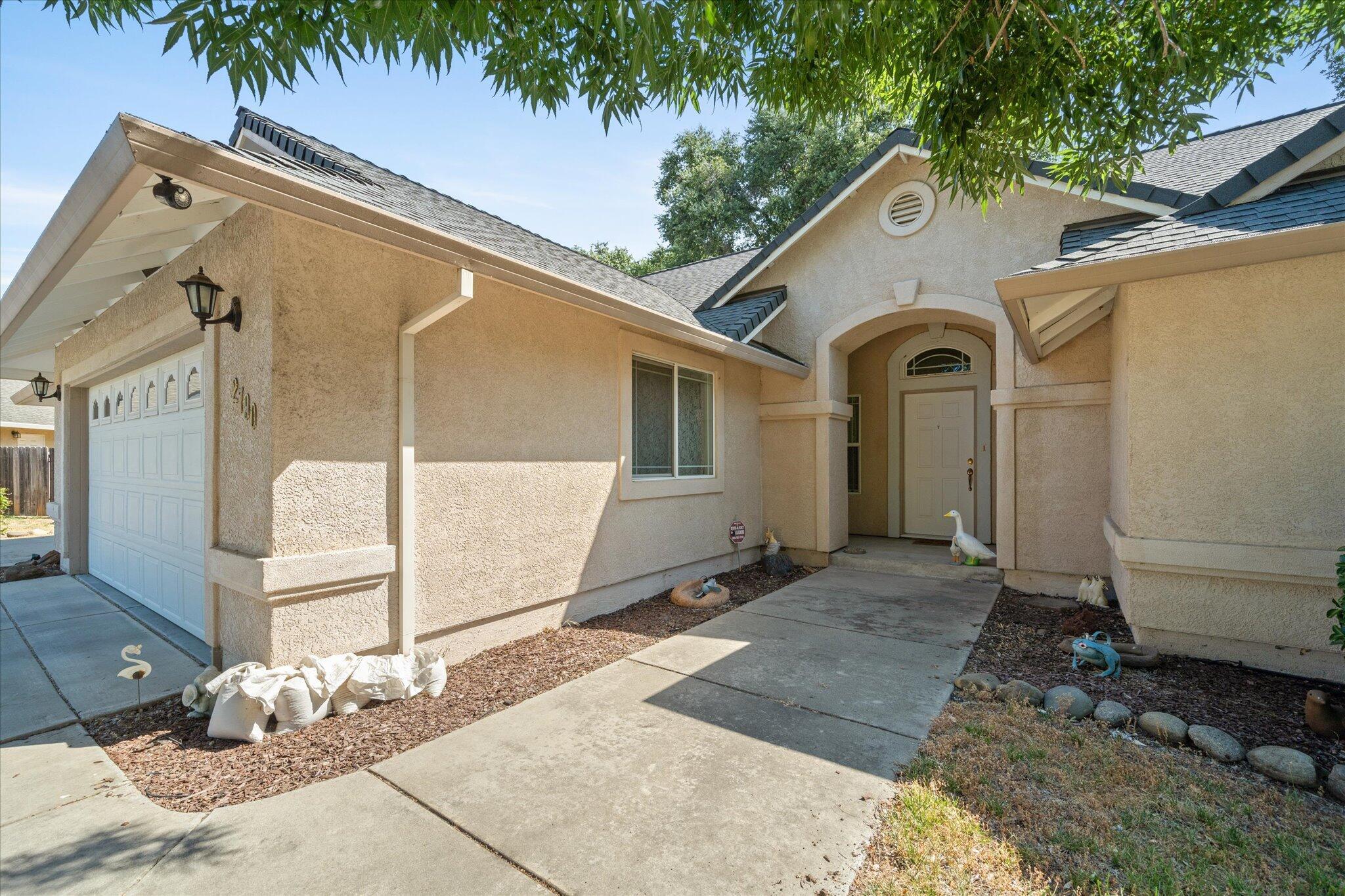 Property Photo: 2790 Citrine Avenue CA 96001