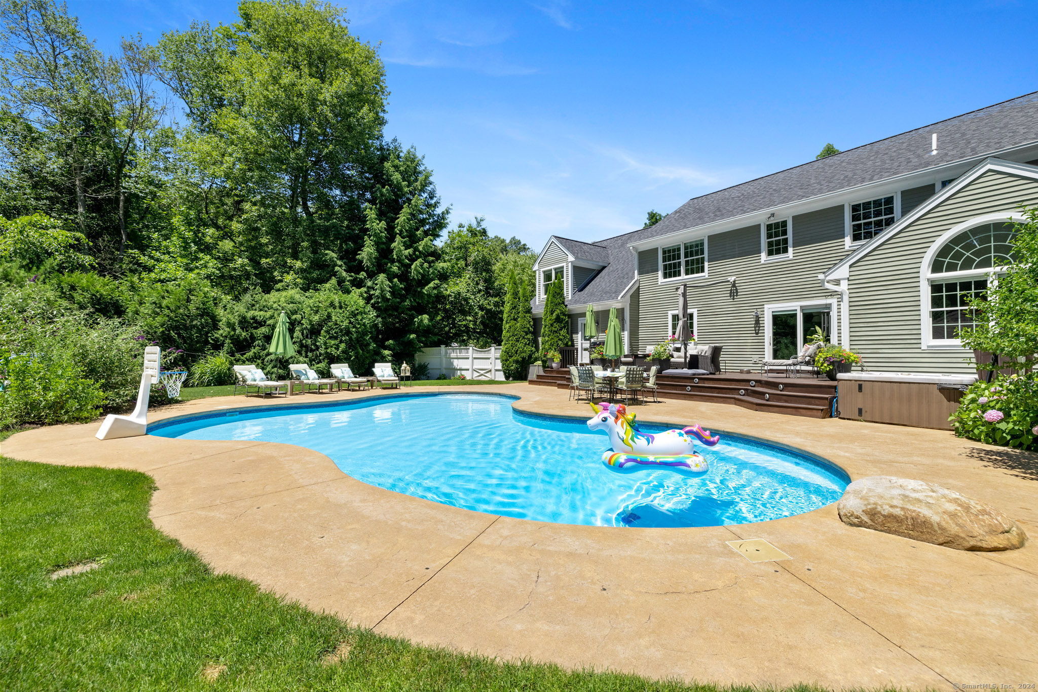 Property Photo: 1 Boxwood Road CT 06032