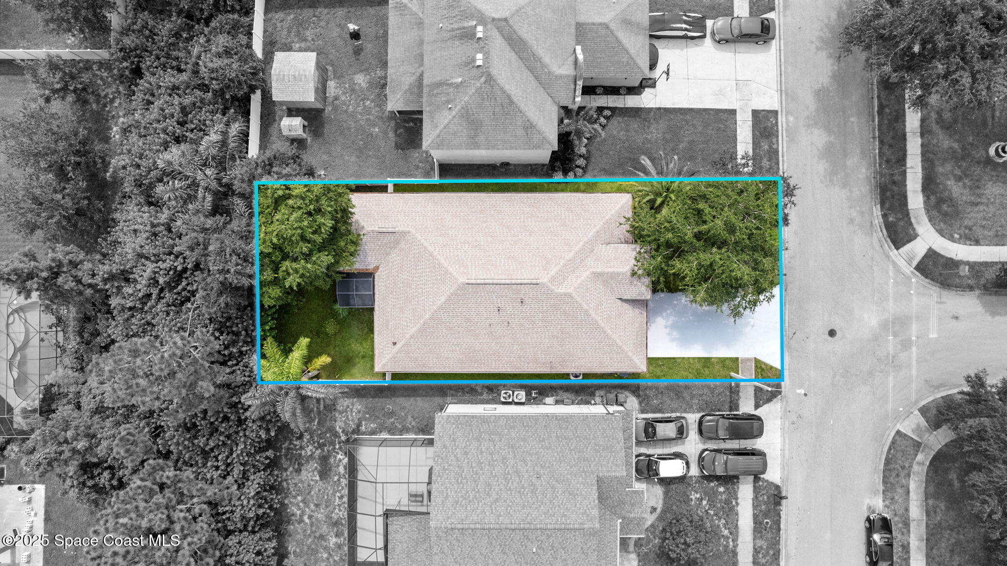 Property Photo: 500 Loxley Court FL 32780