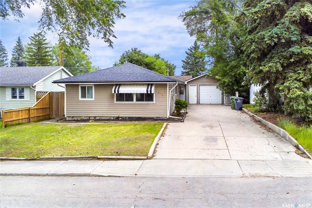 610 X Avenue N  Saskatoon SK S7L 3K2 photo