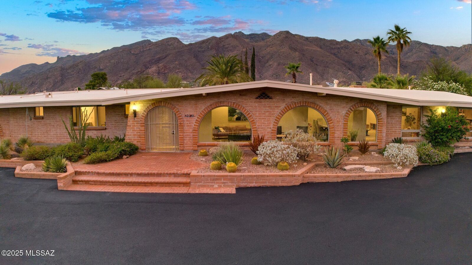 Property Photo: 6151 N Placita Arco AZ 85718