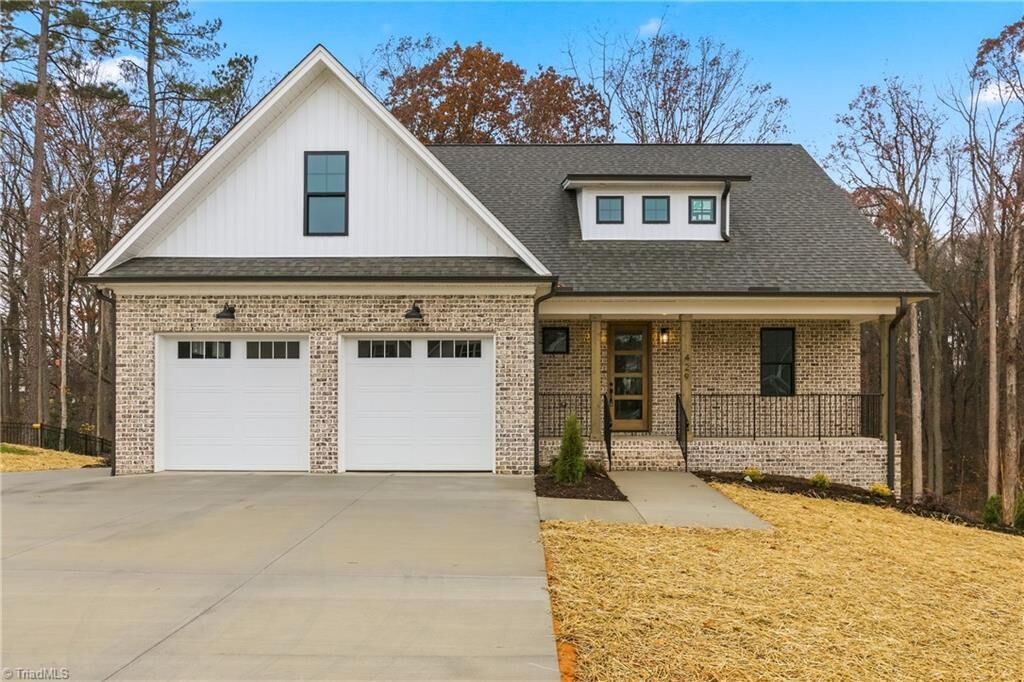 Property Photo: 429 Wentworth Drive NC 27107