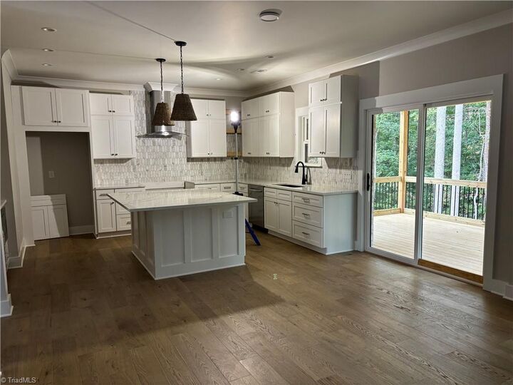 Property Photo: 447 Wentworth Drive NC 27107