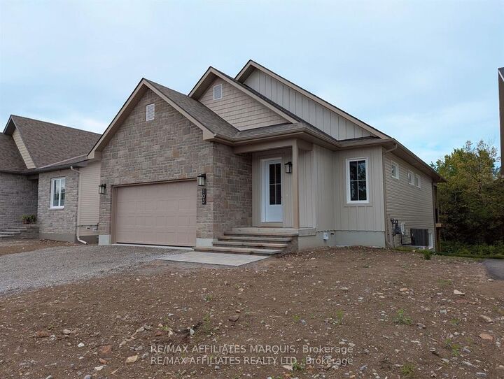 Photo de la propriété: 103 Rabb Street ON K7A 0L6