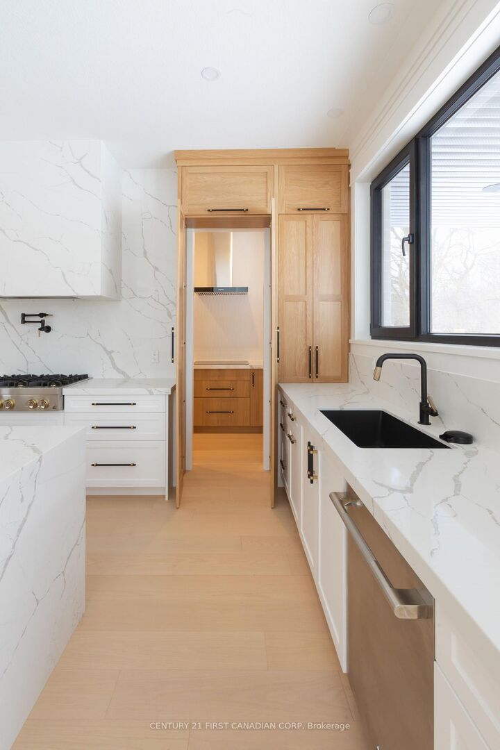 Photo de la propriété: 3108 Gillespie Trail ON N6P 0L4