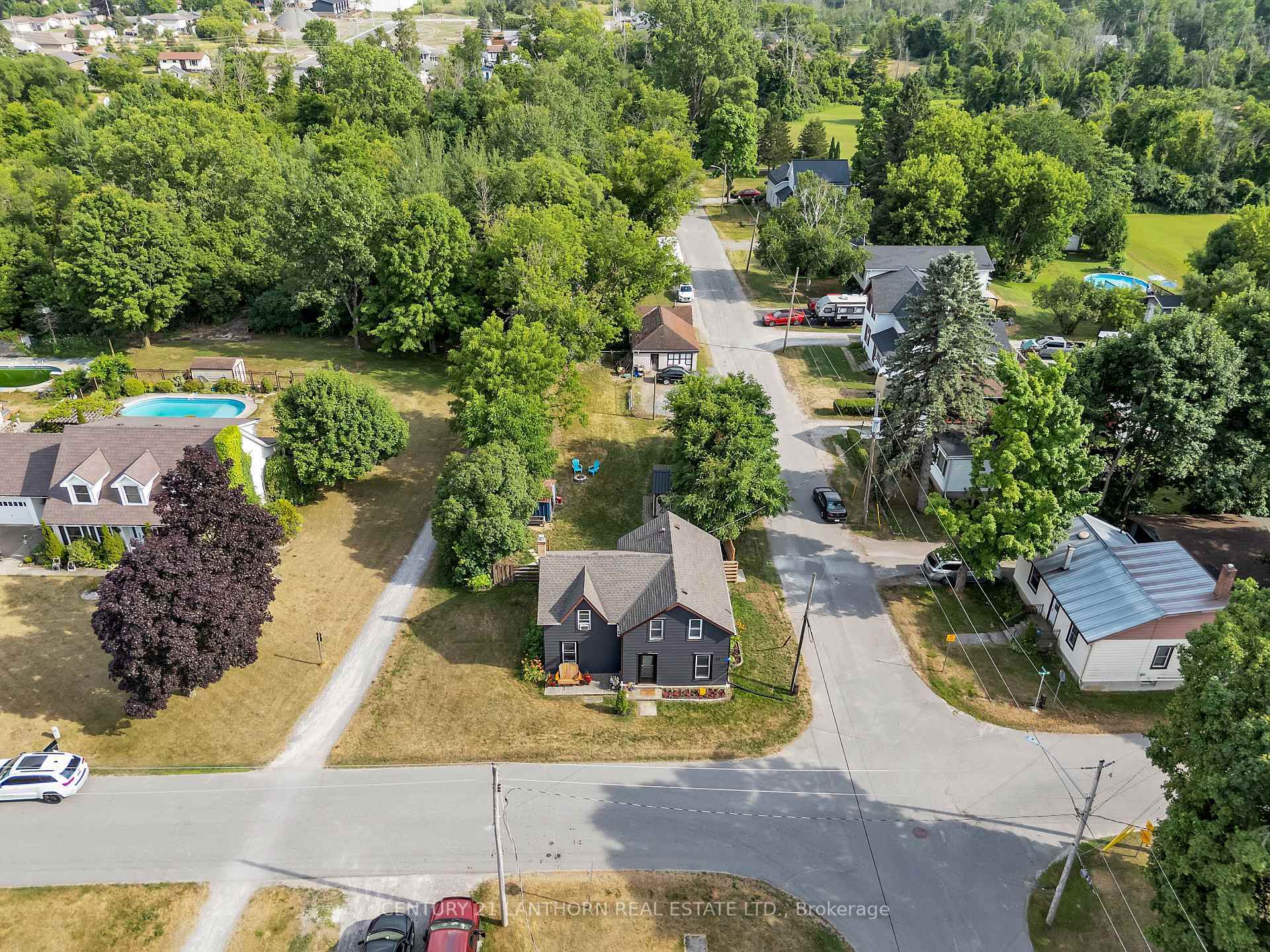 Property Photo:  41 Wallace Street  ON K0K 2C0 